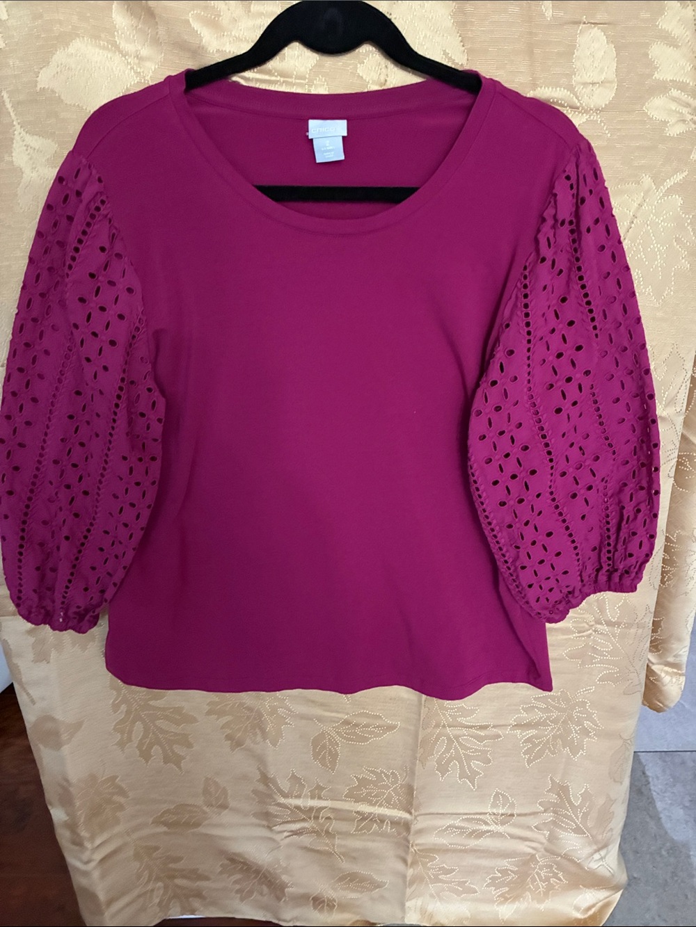 Chico's Magenta Eyelet Puff-Sleeve Top